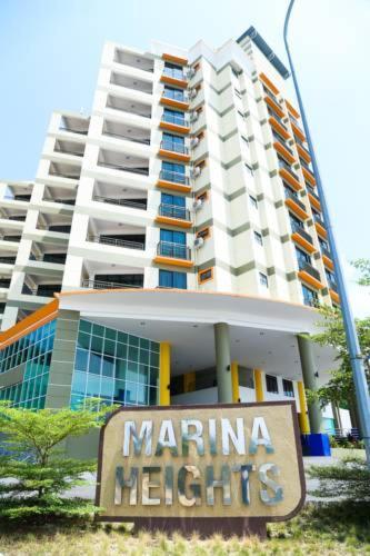 Marina Heights Seaview Resort Apartment II Lumut Zewnętrze zdjęcie